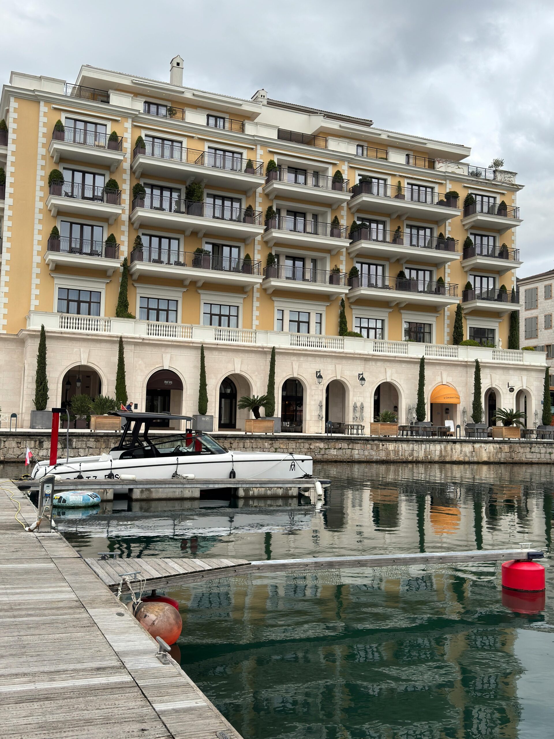 pexels-this-and-no-internet-25-288559-34967405